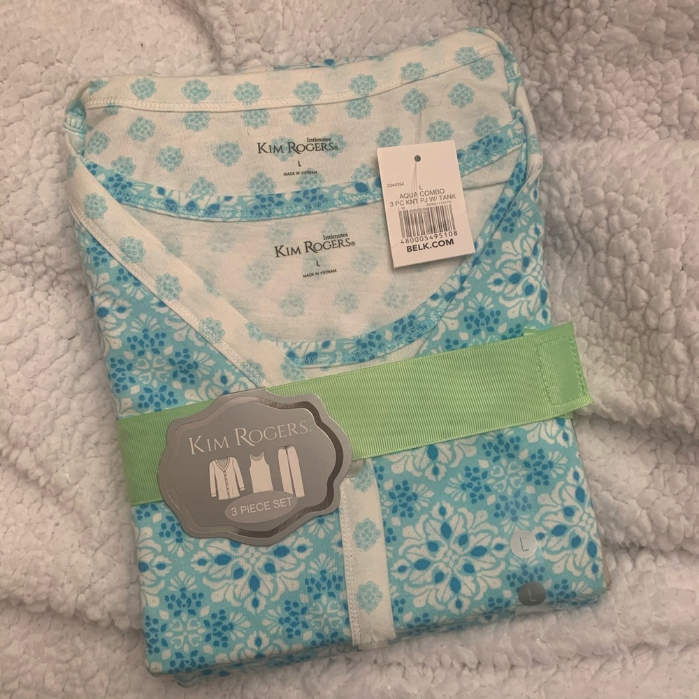 Kim Rogers 3 piece pajama set